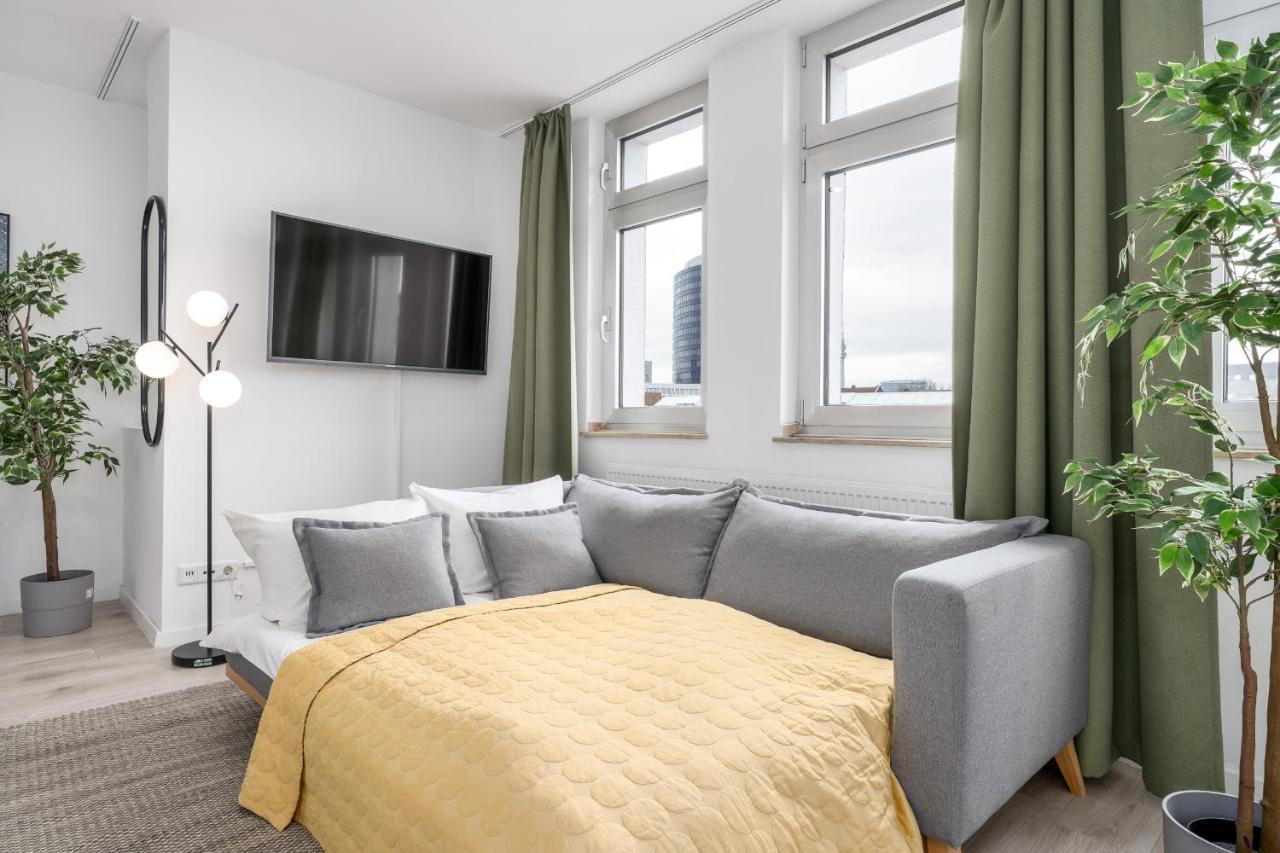 Bright Center Aparthotel
